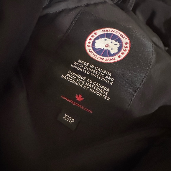 Canada Goose Parka Trillium XS - Picture 3 of 3